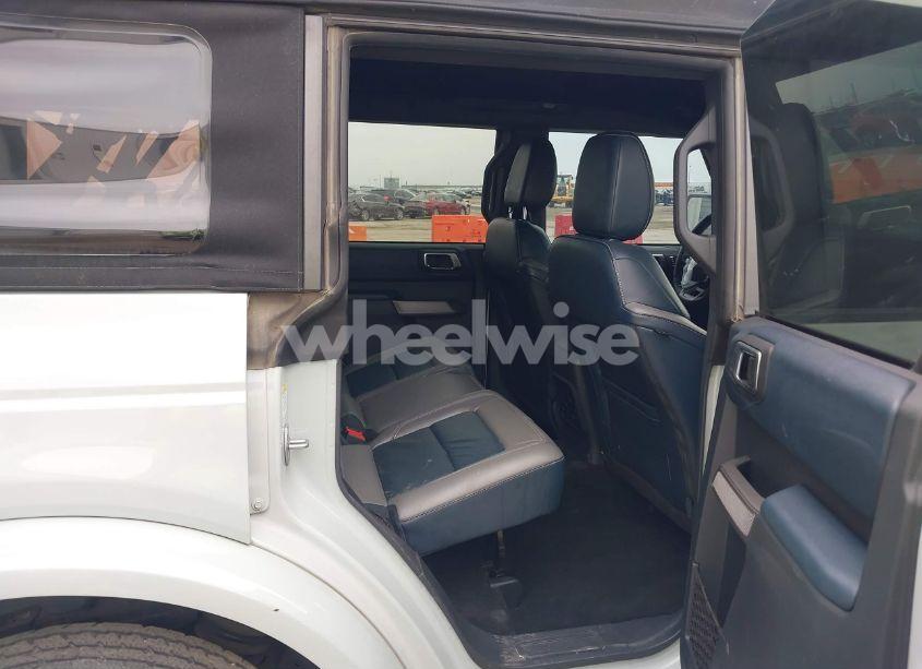 Photo 8 of 2021 Ford Bronco OUTER BANKS (VIN 1FMDE5BHXMLB06040)