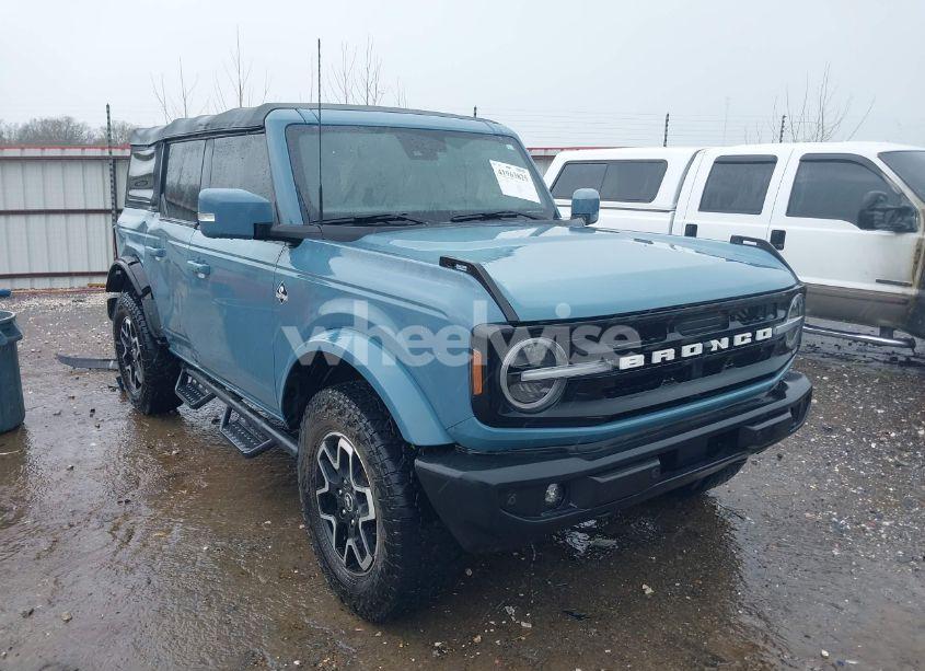 2022 Ford Bronco OUTER BANKS (VIN 1FMDE5BHXNLA85790) main photo