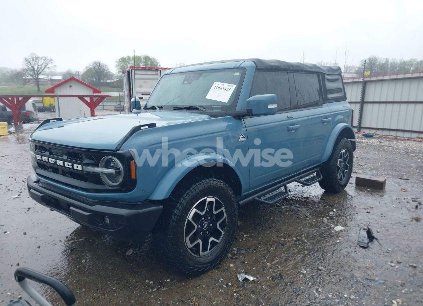 Photo 2 of 2022 Ford Bronco OUTER BANKS (VIN 1FMDE5BHXNLA85790)