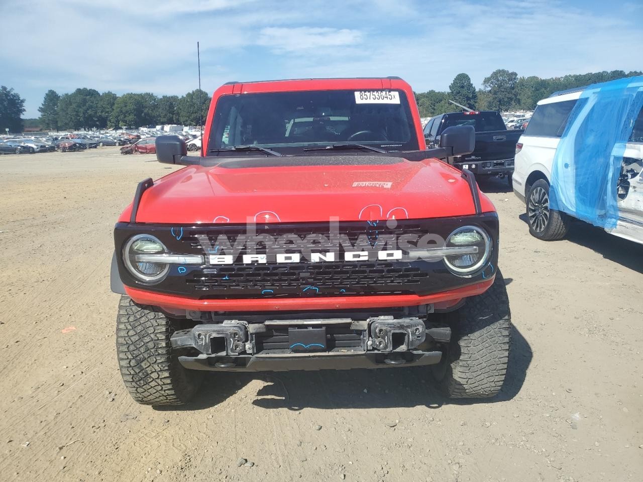 Photo 5 of 2022 FORD BRONCO BASE (VIN 1FMDE5CP0NLA81589)