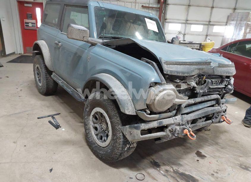 2022 Ford Bronco (VIN 1FMDE5CP1NLB85881) main photo