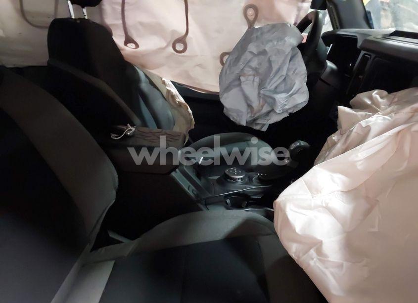 Photo 5 of 2022 Ford Bronco (VIN 1FMDE5CP1NLB85881)