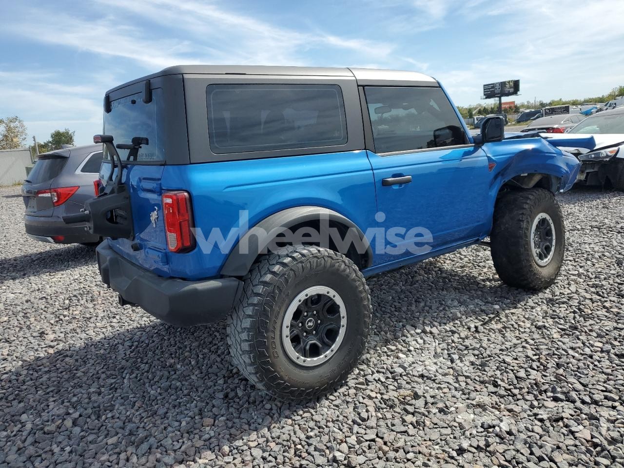 Photo 3 of 2021 FORD BRONCO BASE (VIN 1FMDE5CP3MLB05902)