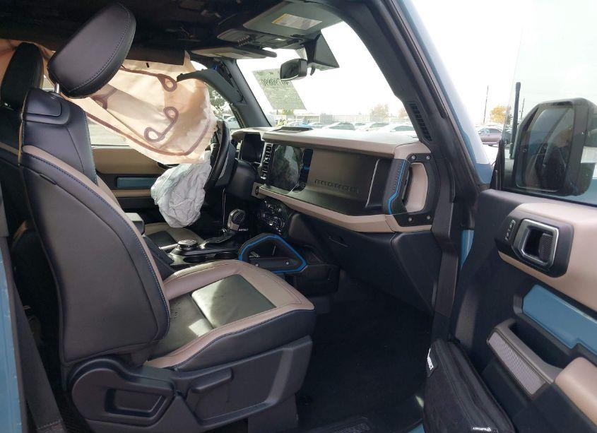 Photo 5 of 2022 Ford Bronco WILDTRAK (VIN 1FMDE5CP5NLB34593)