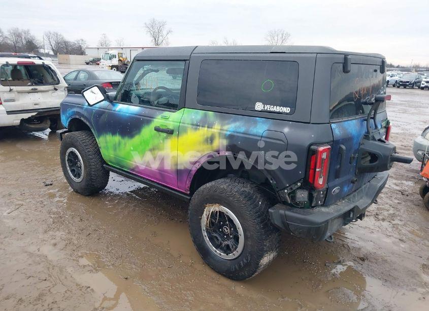 Photo 3 of 2023 Ford Bronco BADLANDS (VIN 1FMDE5CP9PLB65719)