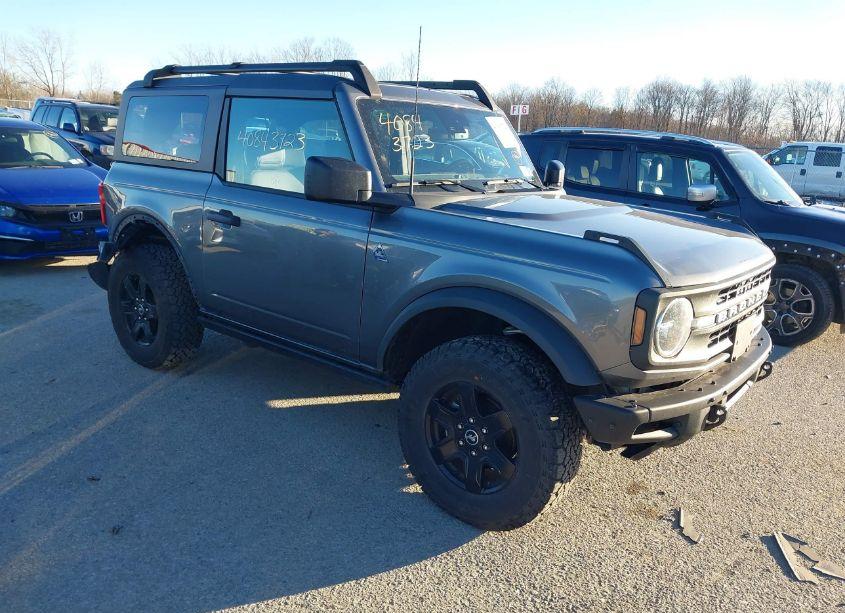 2022 Ford Bronco BLACK DIAMOND (VIN 1FMDE5CPXNLA95256) main photo