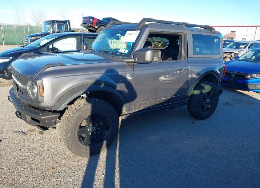 Photo 2 of 2022 Ford Bronco BLACK DIAMOND (VIN 1FMDE5CPXNLA95256)