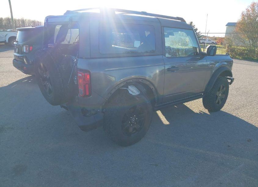 Photo 4 of 2022 Ford Bronco BLACK DIAMOND (VIN 1FMDE5CPXNLA95256)