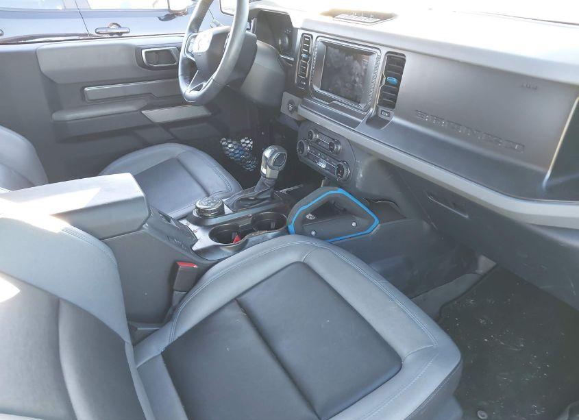 Photo 5 of 2022 Ford Bronco BLACK DIAMOND (VIN 1FMDE5CPXNLA95256)