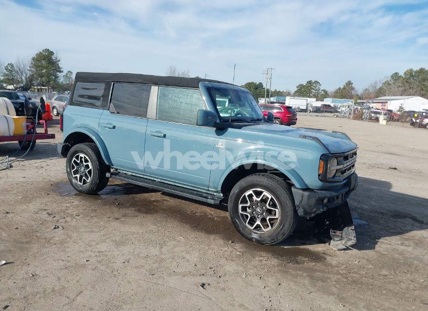 2022 Ford Bronco OUTER BANKS (VIN 1FMDE5DH0NLB77892) main photo