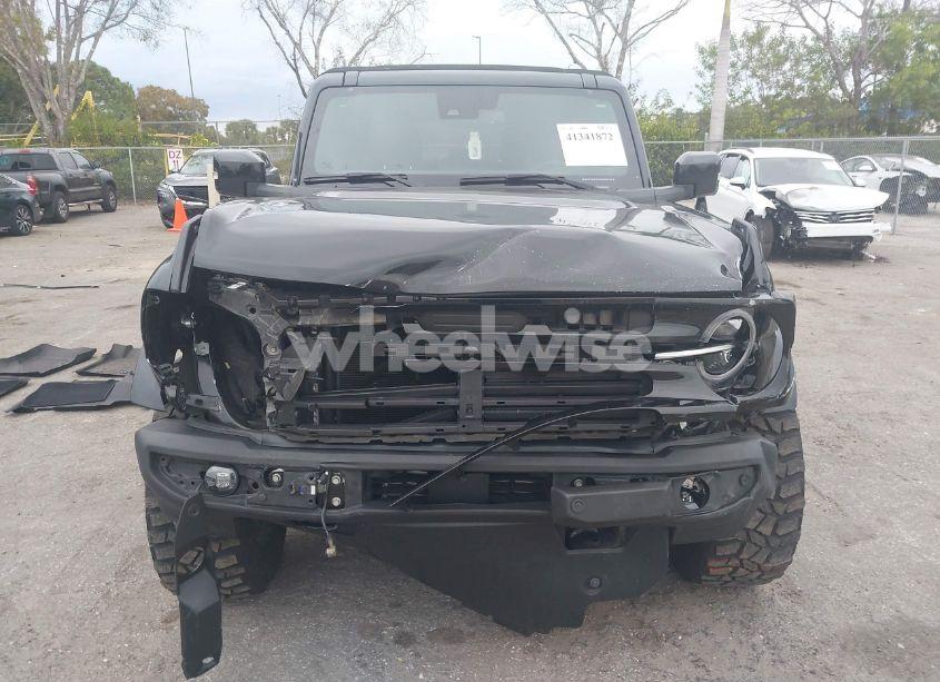 Photo 6 of 2022 Ford Bronco OUTER BANKS (VIN 1FMDE5DH1NLB73169)