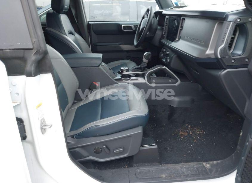 Photo 5 of 2023 Ford Bronco OUTER BANKS (VIN 1FMDE5DH4PLB80894)