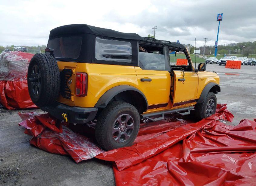 Photo 4 of 2022 Ford Bronco (VIN 1FMDE5DH6NLB59588)