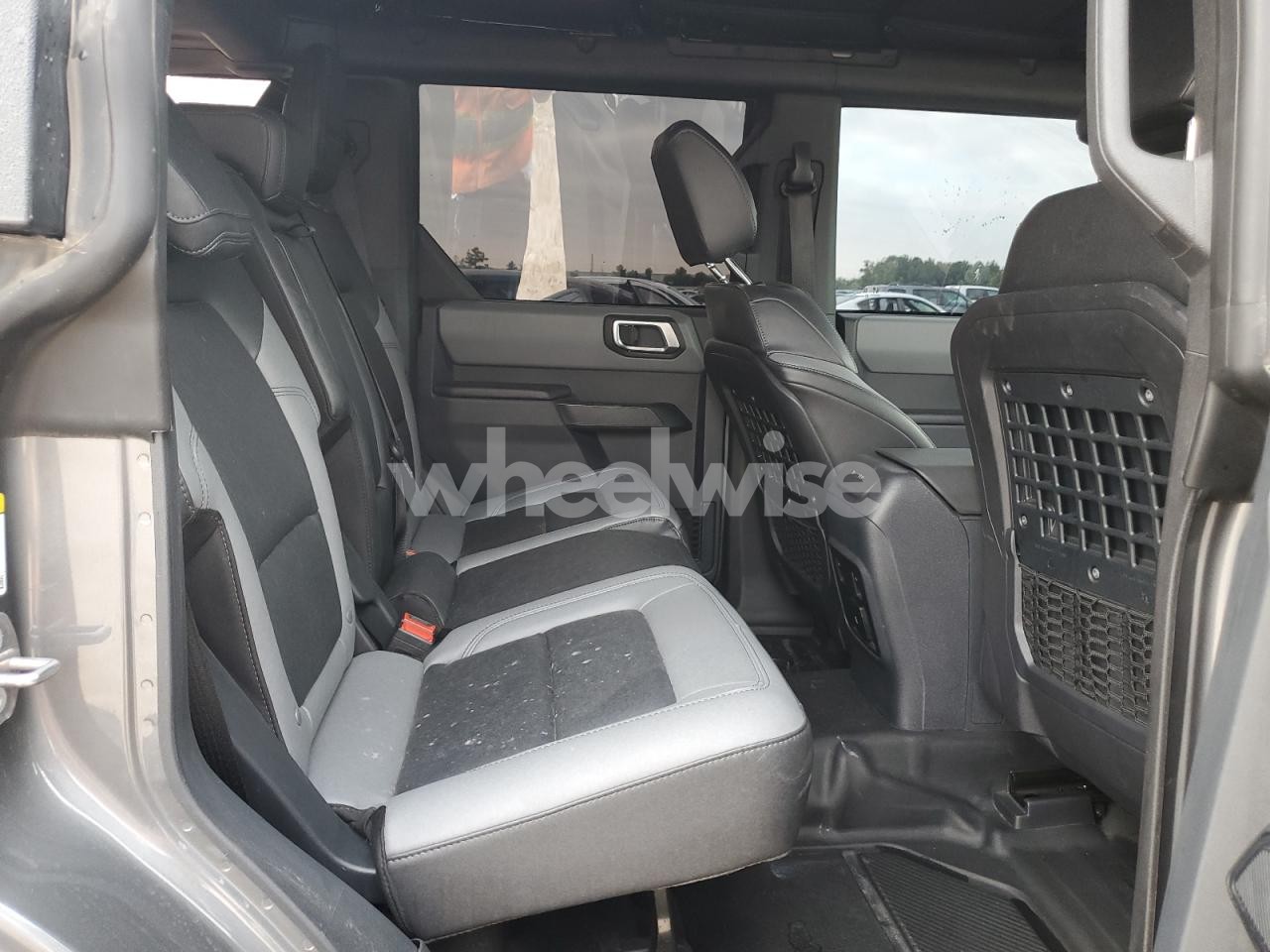 Photo 11 of 2024 FORD BRONCO BIG BEND (VIN 1FMDE7BH7RLB25857)