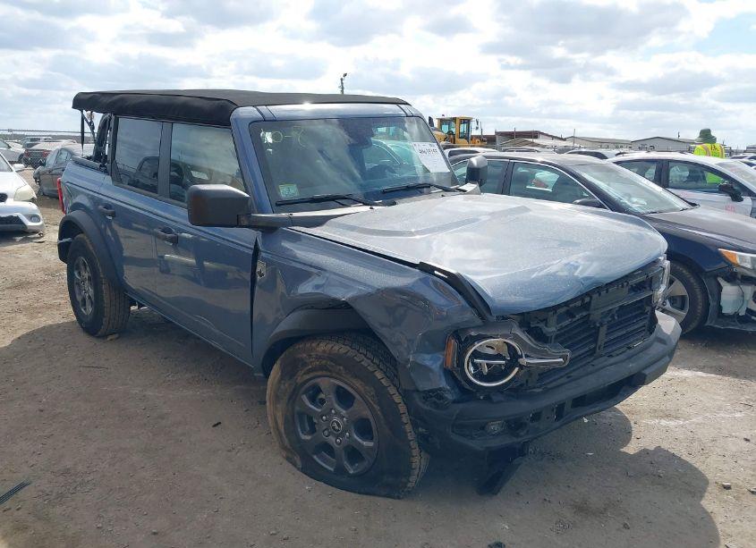 2024 Ford Bronco BIG BEND (VIN 1FMDE7BHXRLA24554) main photo