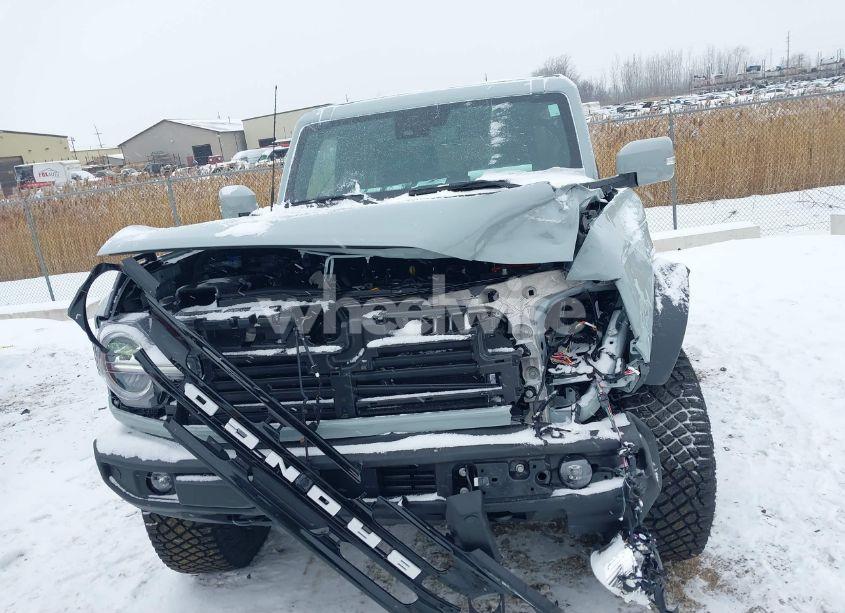 Photo 12 of 2024 Ford Bronco OUTER BANKS (VIN 1FMDE8BH2RLB47383)