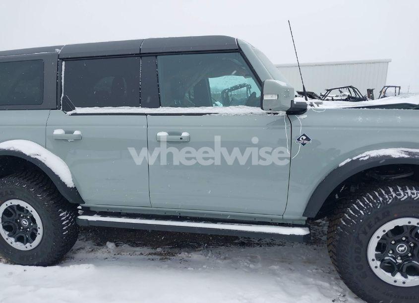 Photo 13 of 2024 Ford Bronco OUTER BANKS (VIN 1FMDE8BH2RLB47383)