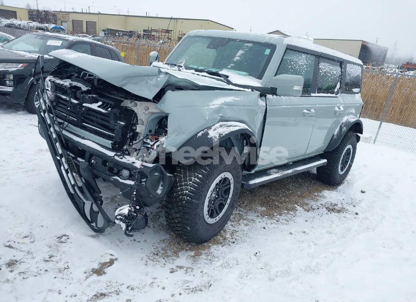 Photo 2 of 2024 Ford Bronco OUTER BANKS (VIN 1FMDE8BH2RLB47383)