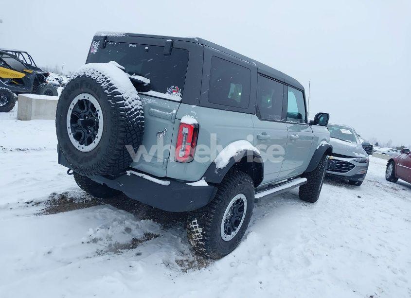 Photo 4 of 2024 Ford Bronco OUTER BANKS (VIN 1FMDE8BH2RLB47383)