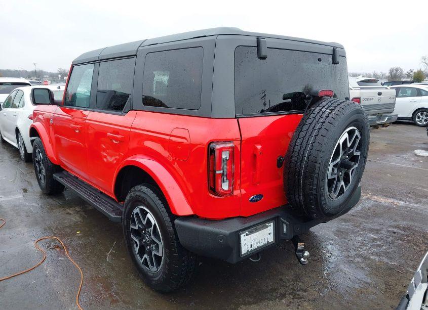 Photo 3 of 2024 Ford Bronco OUTER BANKS (VIN 1FMDE8BH3RLA77117)