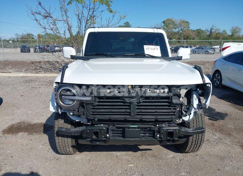 Photo 12 of 2024 Ford Bronco OUTER BANKS (VIN 1FMDE8BH6RLB35995)