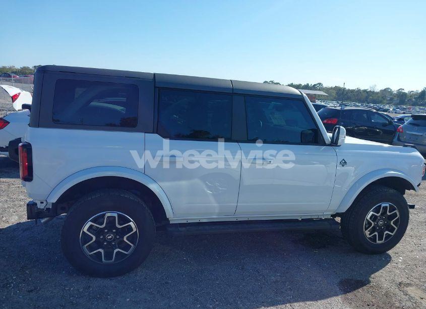 Photo 13 of 2024 Ford Bronco OUTER BANKS (VIN 1FMDE8BH6RLB35995)