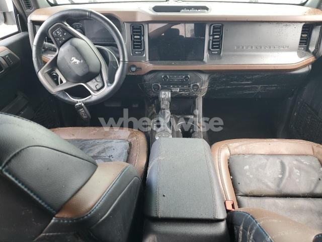 Photo 8 of 2024 FORD BRONCO OUTER BANKS N/A (VIN 1FMDE8BH7RLA60031)