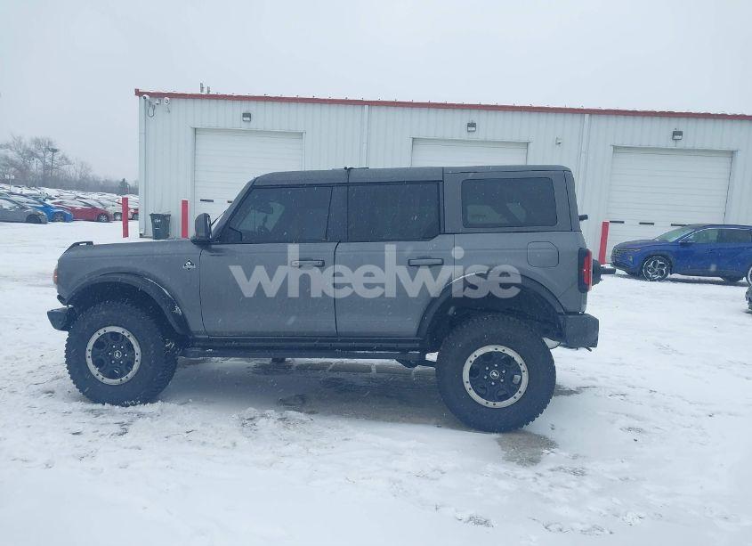 Photo 15 of 2024 Ford Bronco OUTER BANKS (VIN 1FMDE8BH8RLA69580)