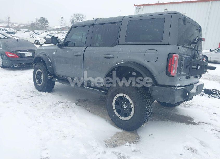 Photo 3 of 2024 Ford Bronco OUTER BANKS (VIN 1FMDE8BH8RLA69580)
