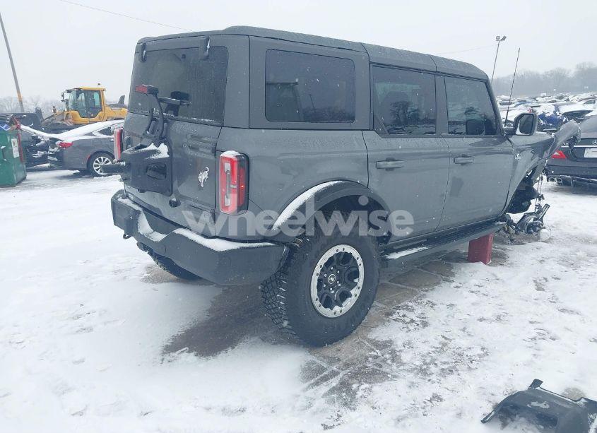 Photo 4 of 2024 Ford Bronco OUTER BANKS (VIN 1FMDE8BH8RLA69580)