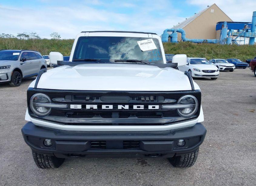 Photo 13 of 2024 Ford Bronco OUTER BANKS (VIN 1FMDE8BH9RLA31937)