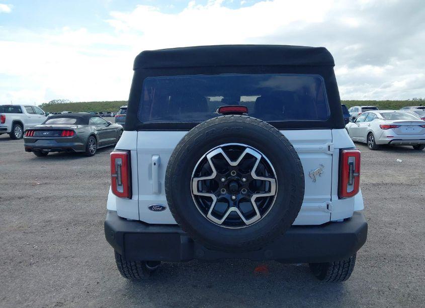 Photo 17 of 2024 Ford Bronco OUTER BANKS (VIN 1FMDE8BH9RLA31937)