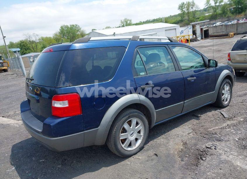 Photo 4 of 2005 Ford Freestyle SE (VIN 1FMDK01115GA64903)