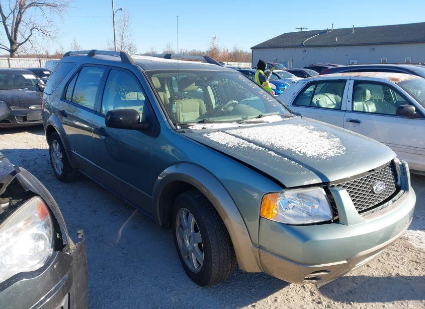 2005 Ford Freestyle SE (VIN 1FMDK01145GA66225) main photo