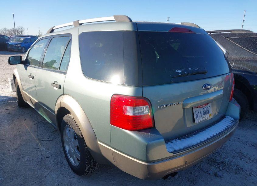 Photo 14 of 2005 Ford Freestyle SE (VIN 1FMDK01145GA66225)