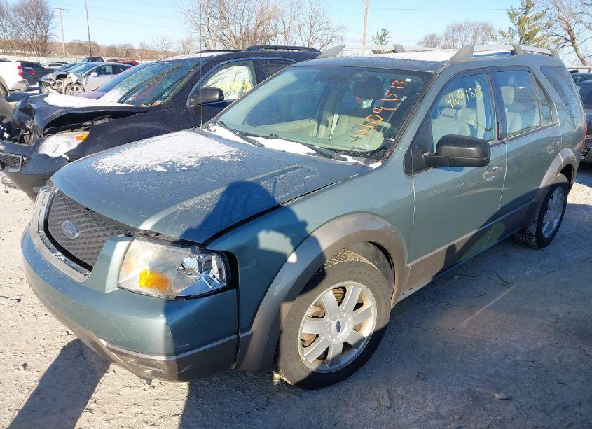 Photo 2 of 2005 Ford Freestyle SE (VIN 1FMDK01145GA66225)