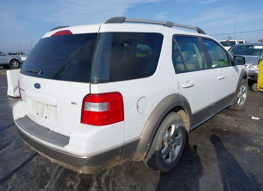 Photo 4 of 2005 Ford Freestyle SEL (VIN 1FMDK02125GA43234)