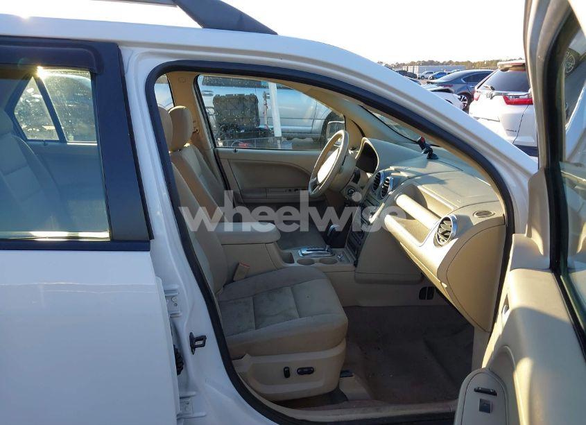 Photo 5 of 2005 Ford Freestyle SEL (VIN 1FMDK02175GA21455)