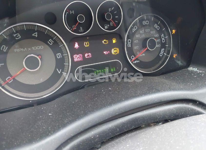 Photo 15 of 2008 Ford Taurus X SEL (VIN 1FMDK02W28GA45128)