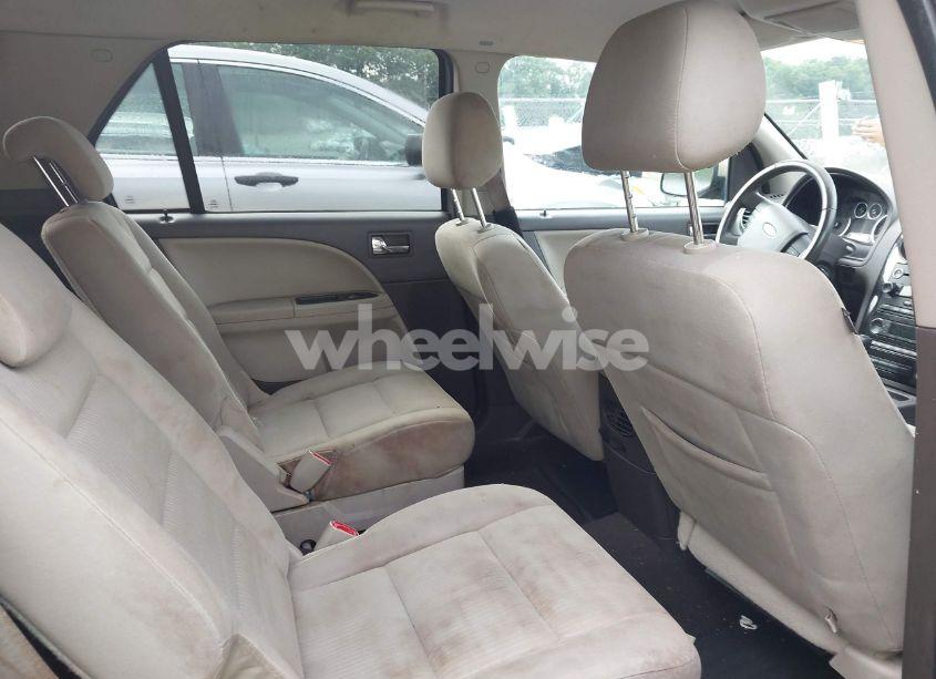 Photo 8 of 2008 Ford Taurus X SEL (VIN 1FMDK02W98GA29752)