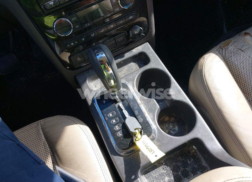 Photo 11 of 2008 Ford Taurus X SEL (VIN 1FMDK02WX8GA02110)