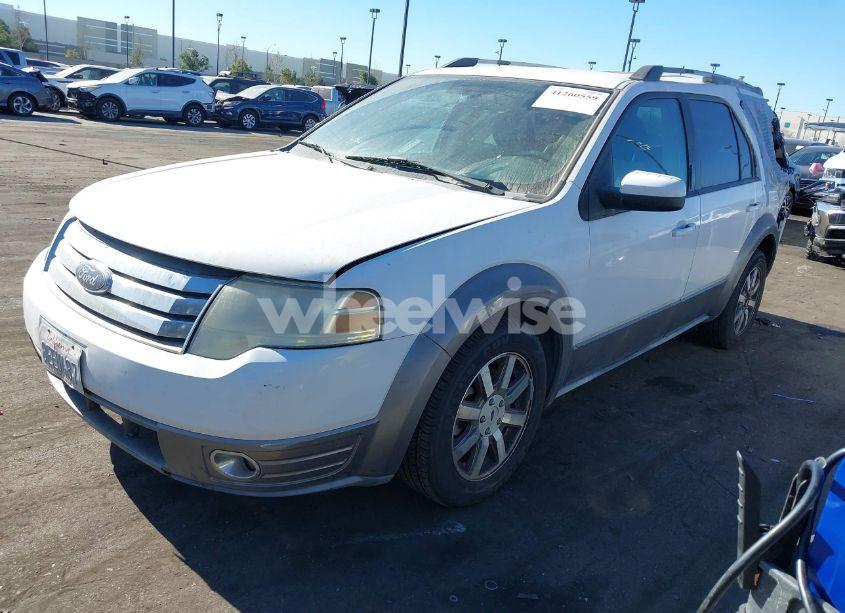 Photo 2 of 2008 Ford Taurus X SEL (VIN 1FMDK02WX8GA02110)