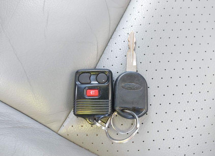 Photo 11 of 2005 Ford Freestyle SEL (VIN 1FMDK05125GA11489)