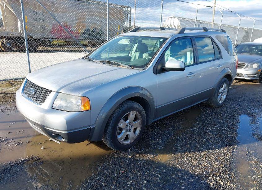 Photo 2 of 2005 Ford Freestyle SEL (VIN 1FMDK05125GA11489)