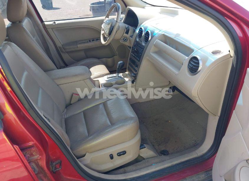 Photo 5 of 2005 Ford Freestyle SEL (VIN 1FMDK05135GA47806)