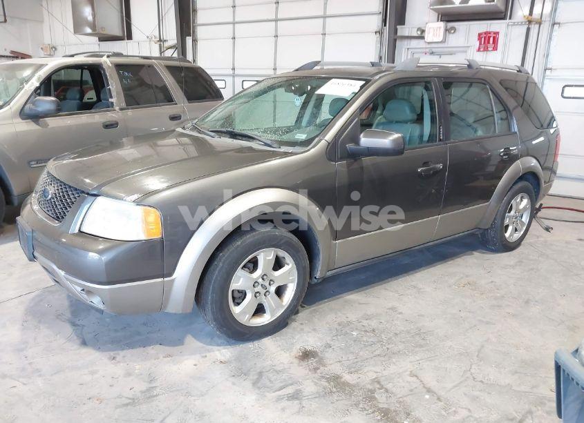 Photo 2 of 2005 Ford Freestyle SEL (VIN 1FMDK051X5GA72332)