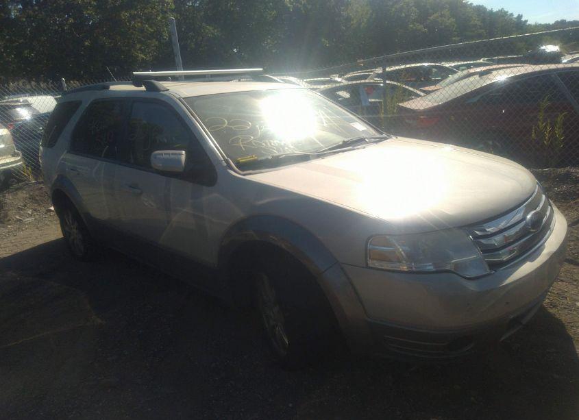 2008 Ford Taurus X SEL (VIN 1FMDK05W08GA15363) main photo