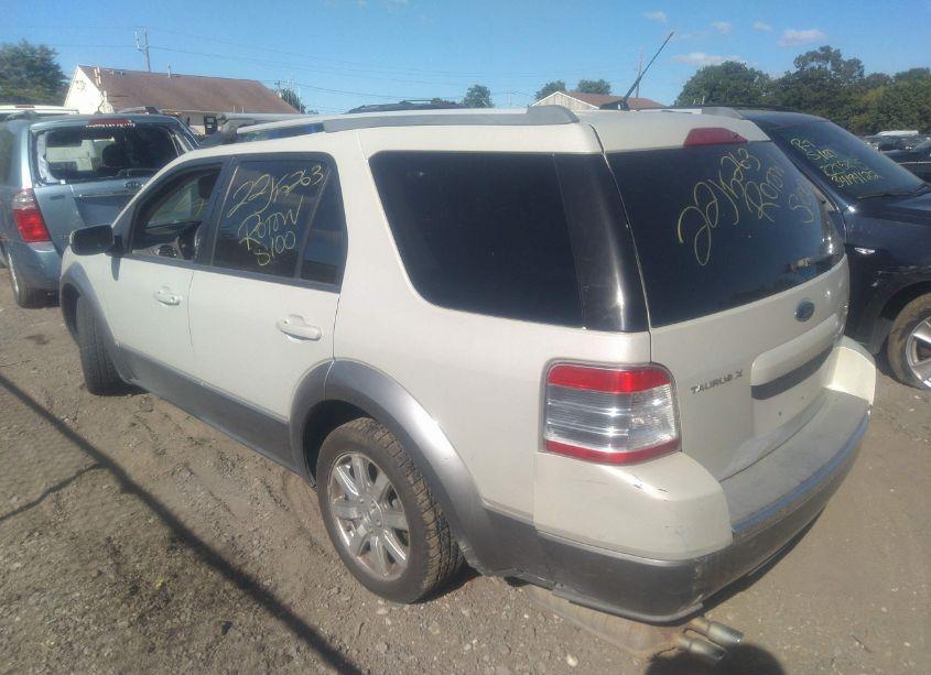 Photo 3 of 2008 Ford Taurus X SEL (VIN 1FMDK05W08GA15363)