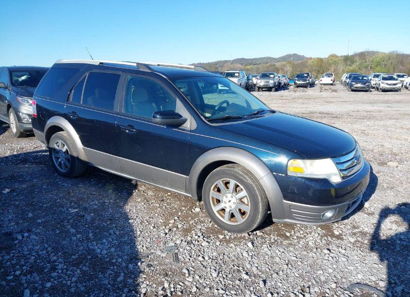 2008 Ford Taurus X SEL (VIN 1FMDK05W08GA20224) main photo