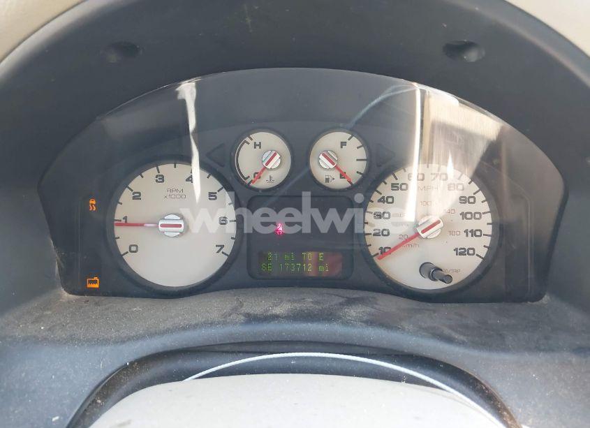 Photo 7 of 2005 Ford Freestyle LIMITED (VIN 1FMDK06115GA37063)